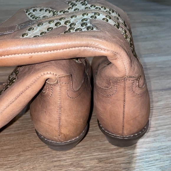 Matisse Brown Leather Studded Cowboy Boots size - 8M - Picture 4 of 7